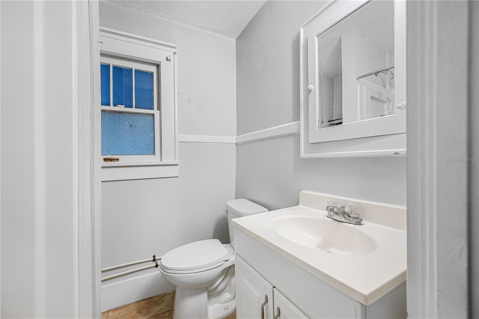 EDINA GARDEN OF EDEN - Residential Income