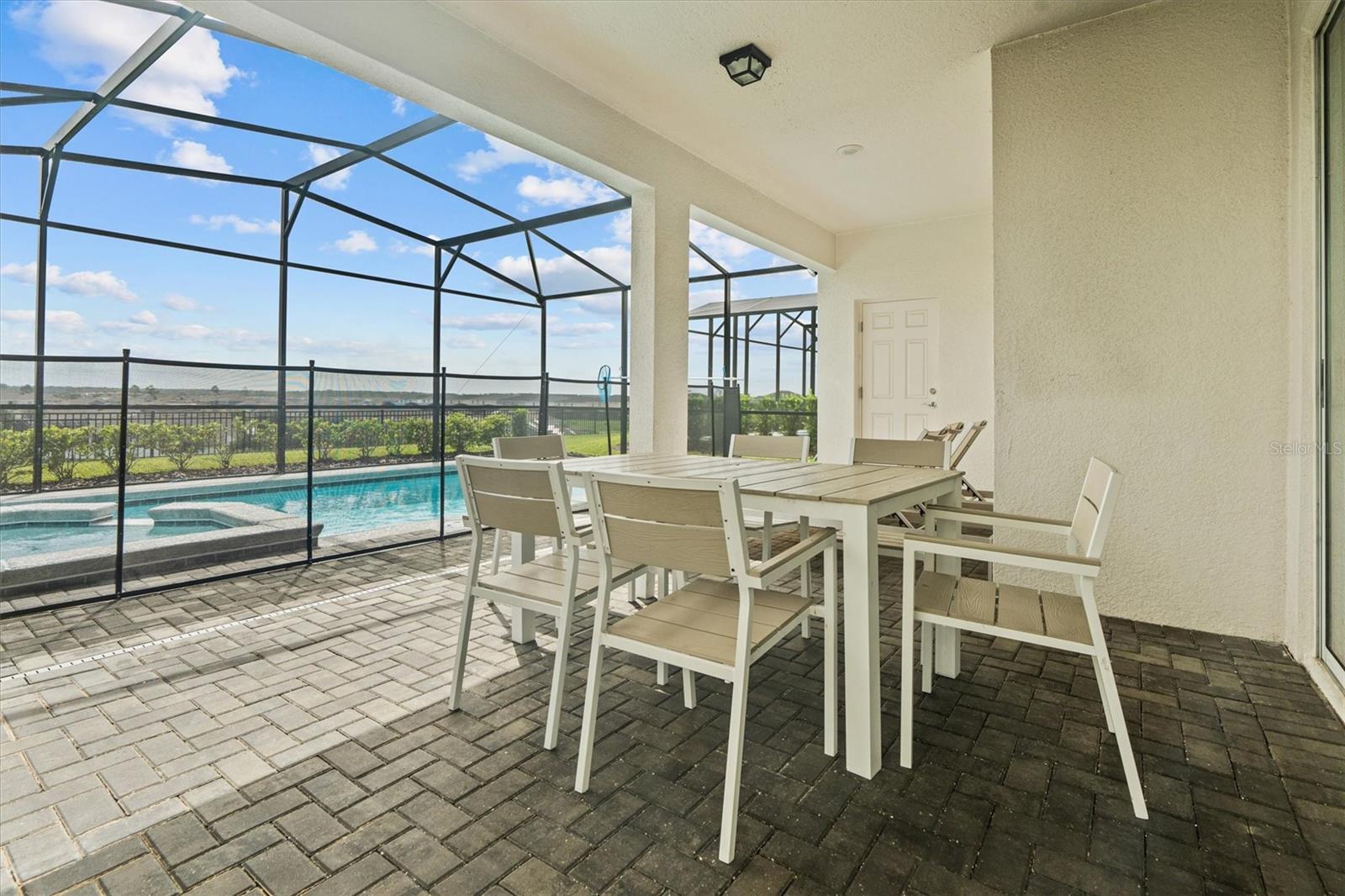 WINDSOR ISLAND RESIDENCE - Residential