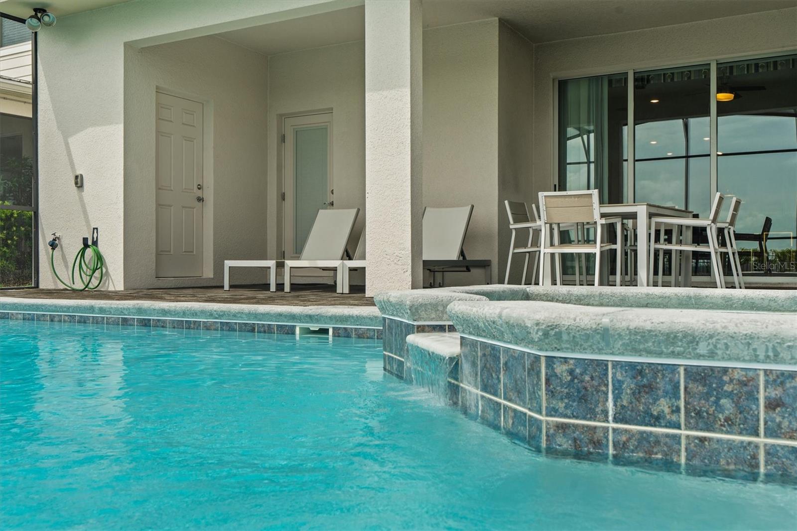 WINDSOR ISLAND RESIDENCE - Residential