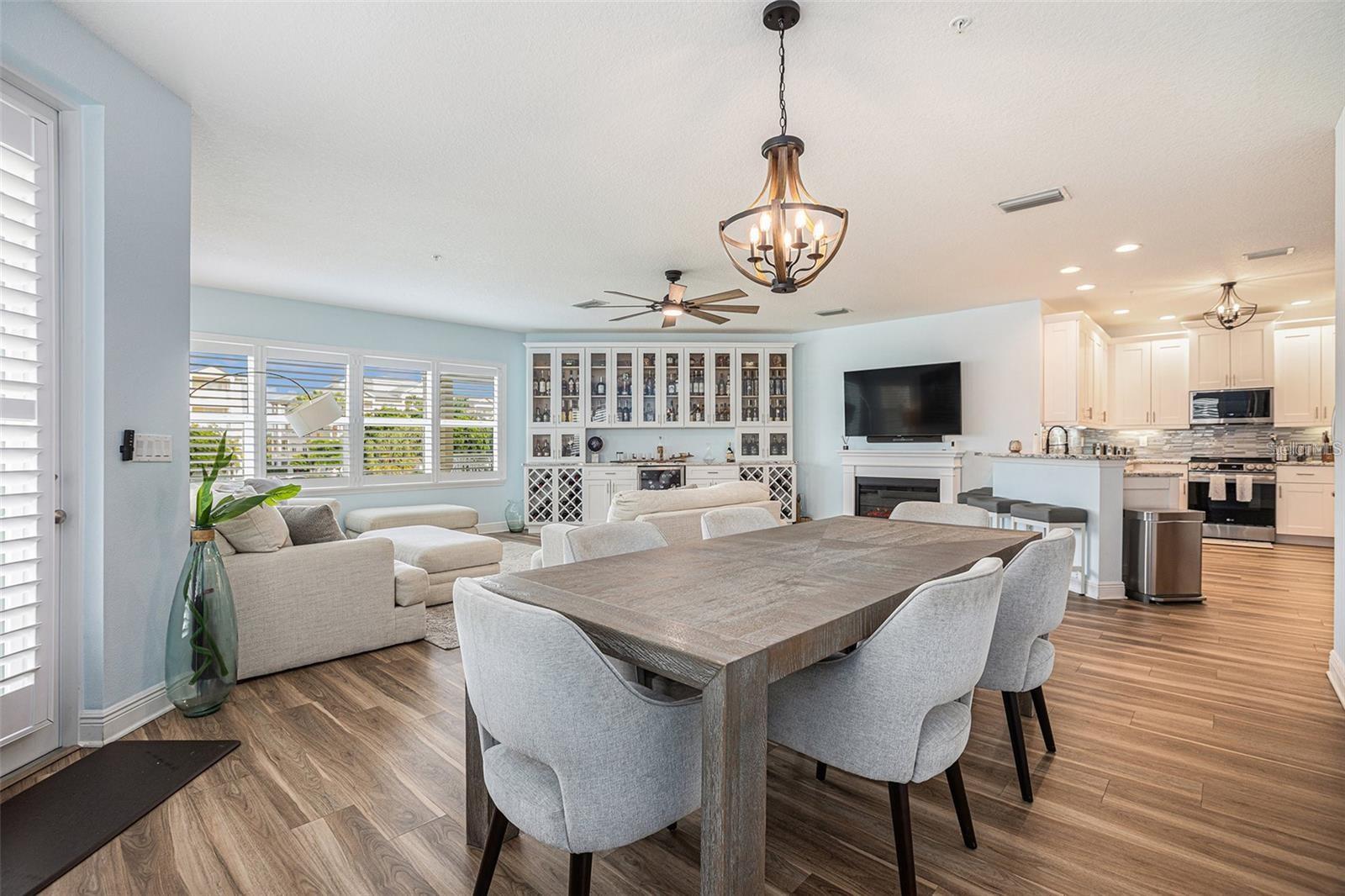 PALMA SOLA BAY CLUB PH 6 OR2658/5907 - Residential