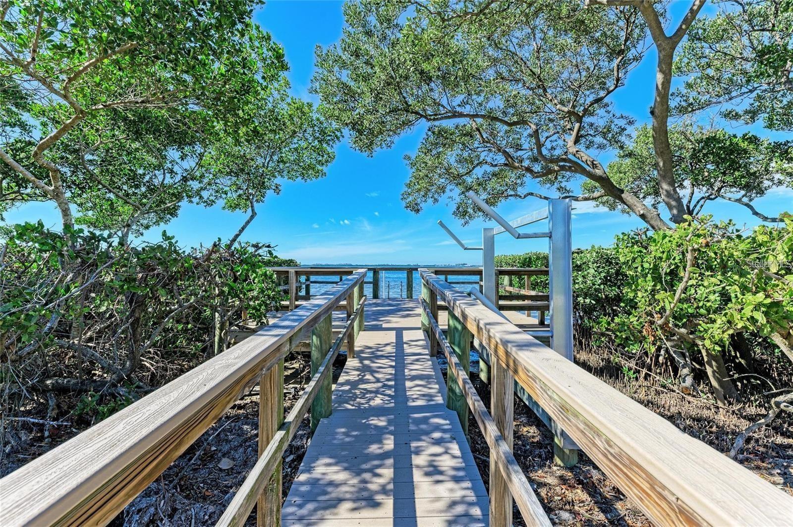 PALMA SOLA BAY CLUB PH 6 OR2658/5907 - Residential