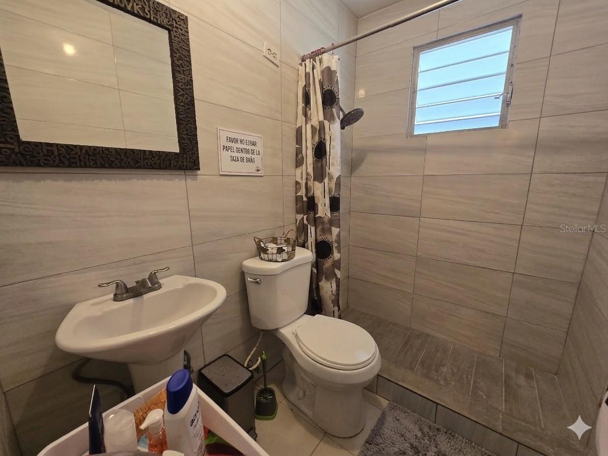 PARCELAS NAVARRO CALLE 12, CASA 330, GURABO, PR 00 - Residential Lease