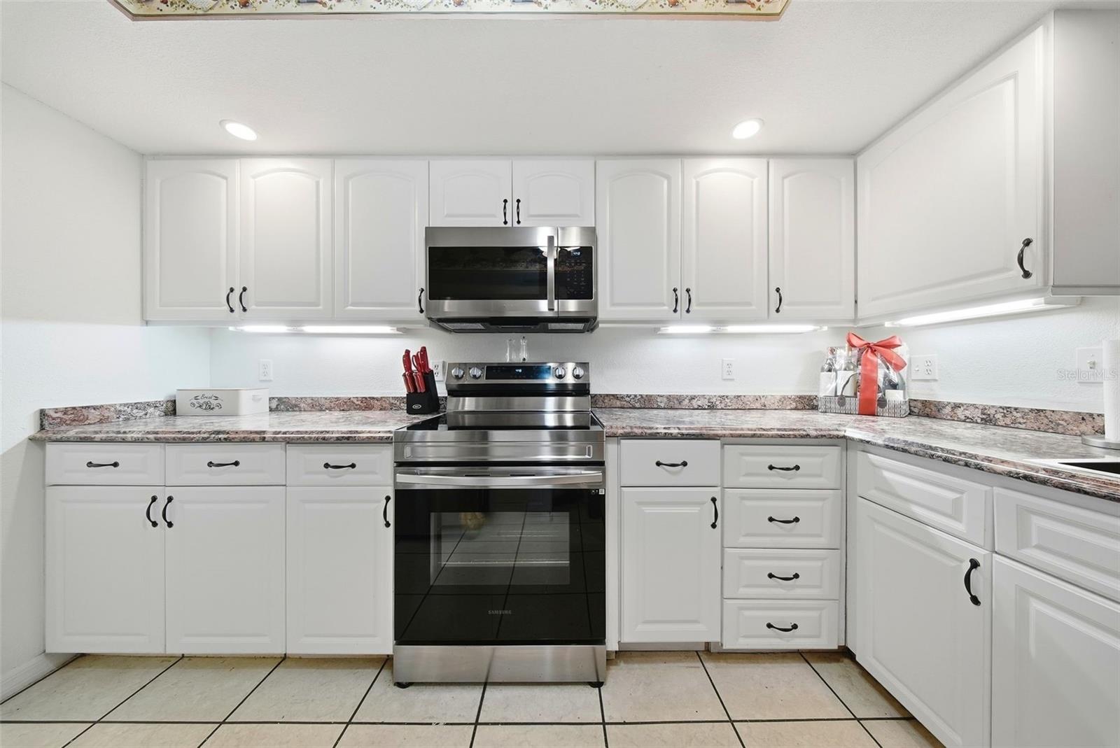 9100 PARK BOULEVARD 6