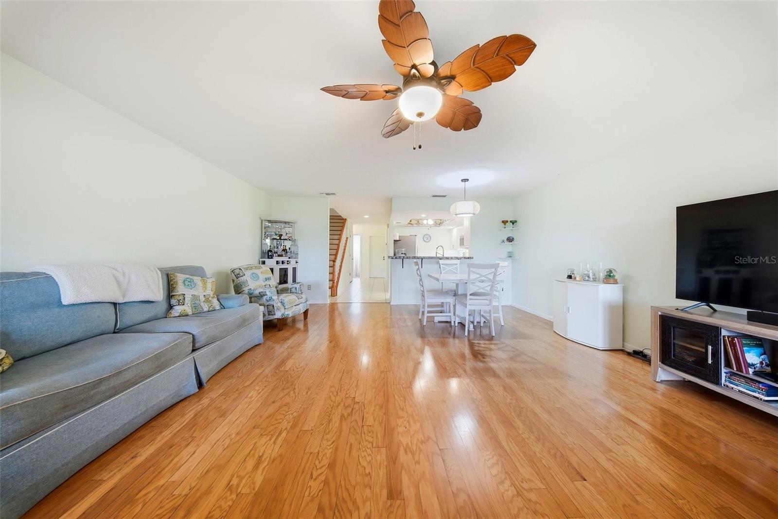 LINKS THE CONDO - Residential