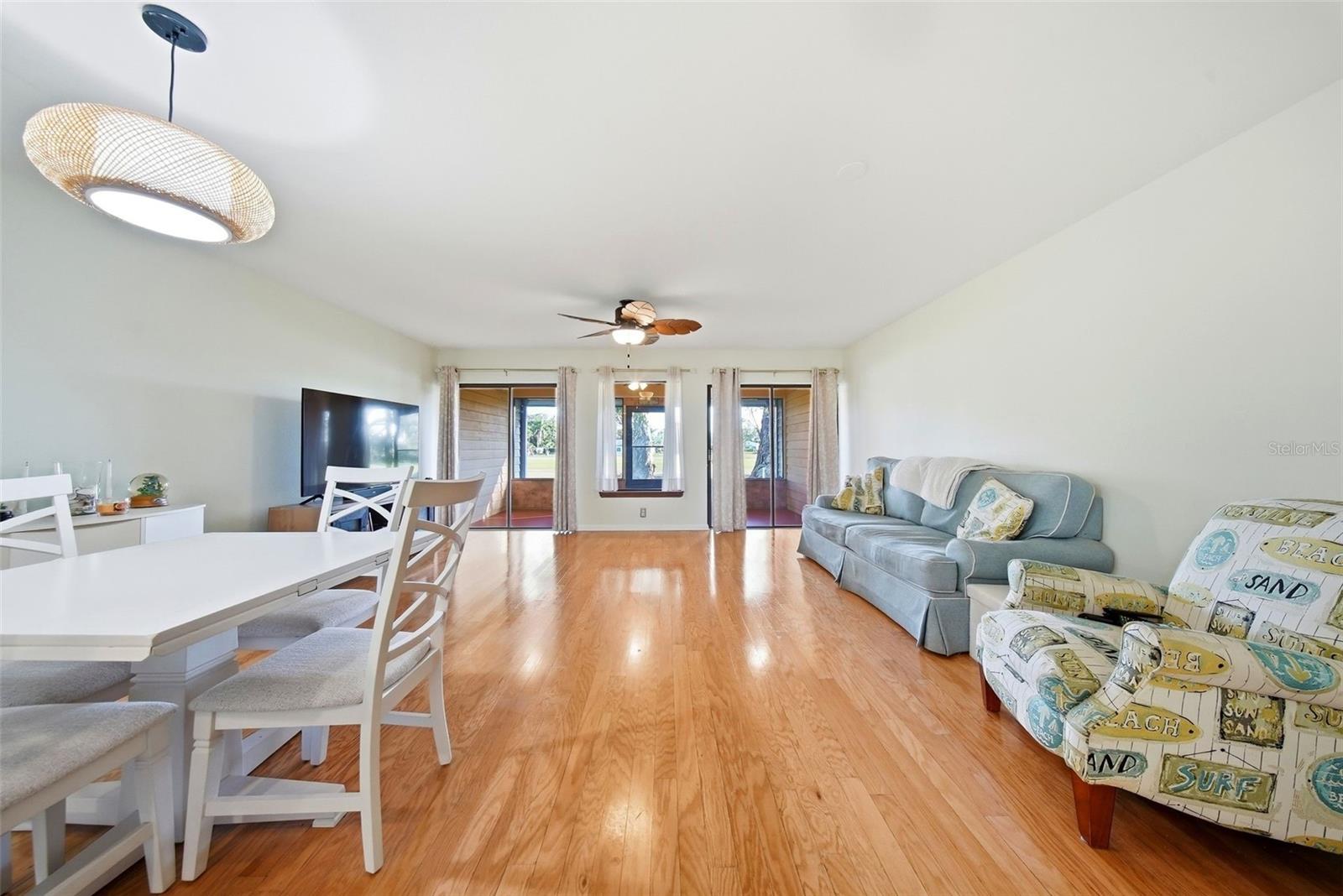 LINKS THE CONDO - Residential