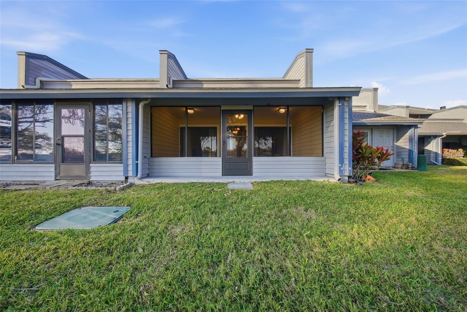 LINKS THE CONDO - Residential