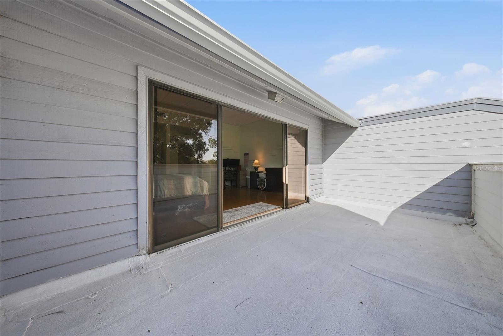 LINKS THE CONDO - Residential