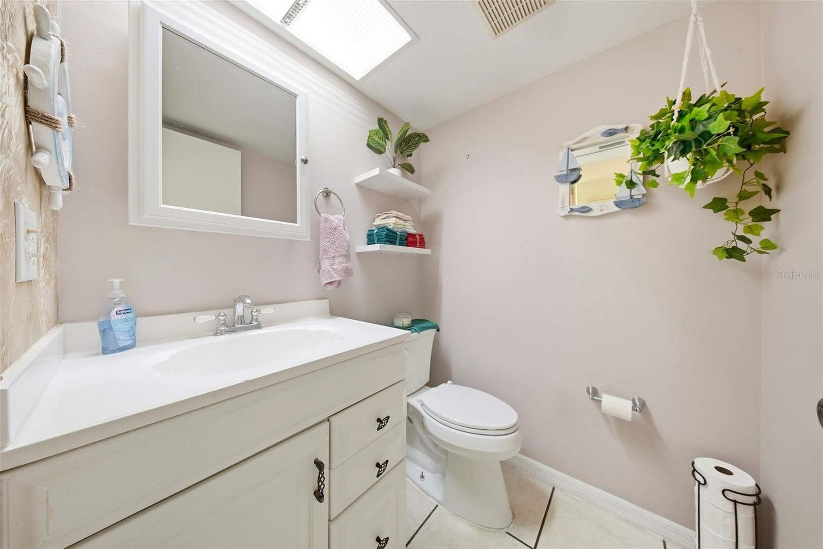 LINKS THE CONDO - Residential