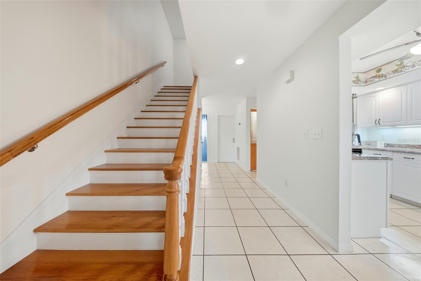 LINKS THE CONDO - Residential