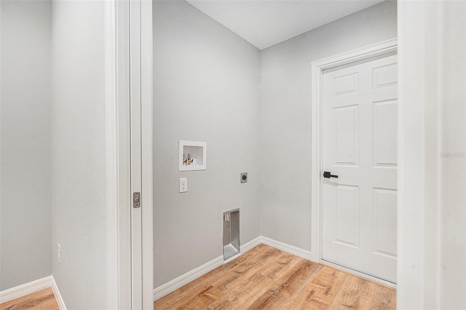 CITRUS SPGS UNIT 07 - Residential