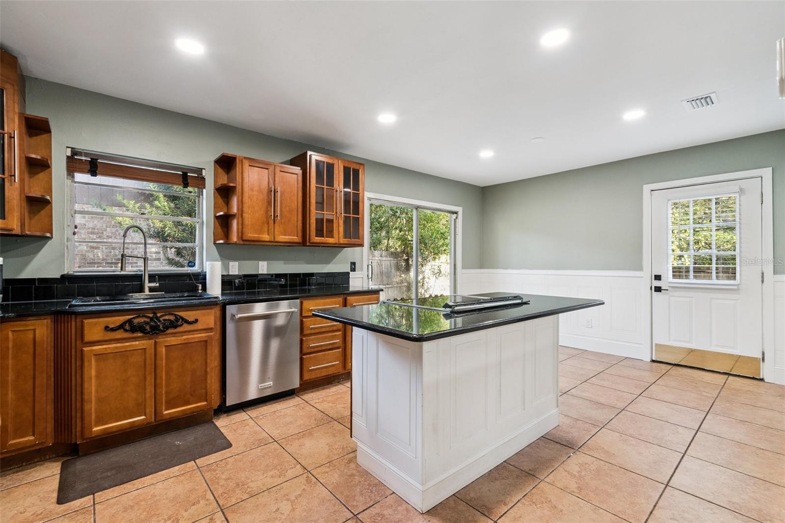 NORTHWEST ESTATES - Residential