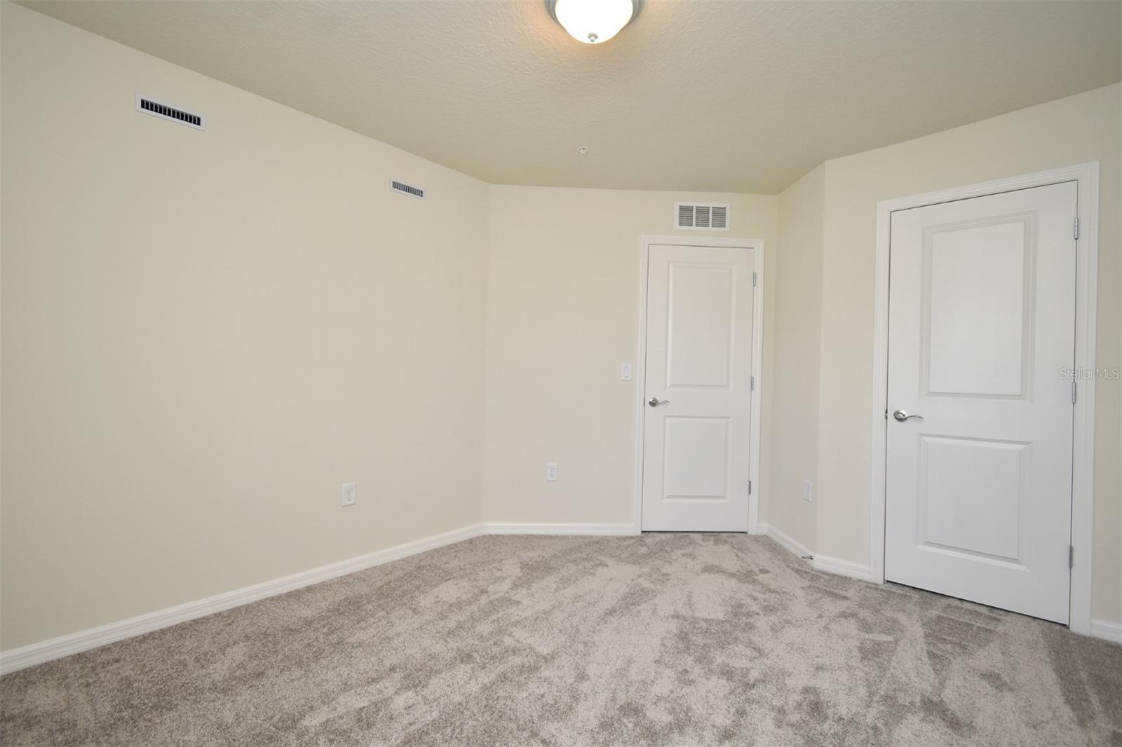 EMERALD POINTE AT BERYL LANDING - Residential Lease