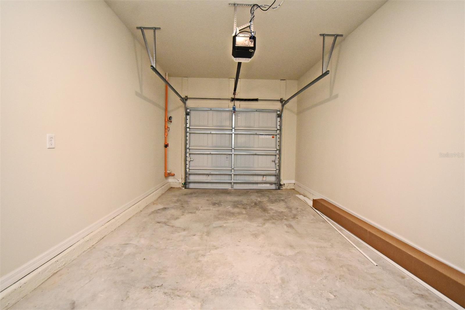 EMERALD POINTE AT BERYL LANDING - Residential Lease