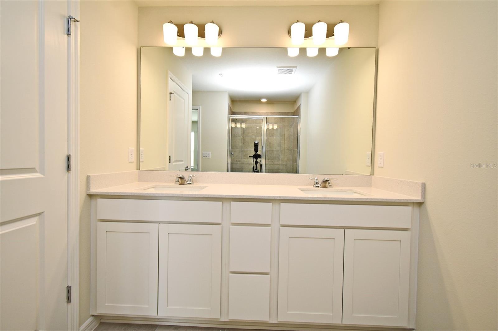 EMERALD POINTE AT BERYL LANDING - Residential Lease