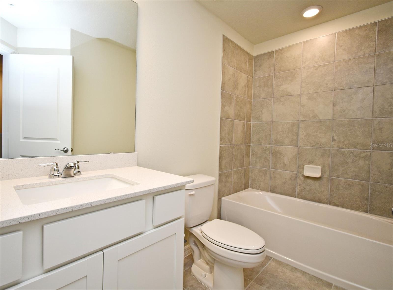 EMERALD POINTE AT BERYL LANDING - Residential Lease