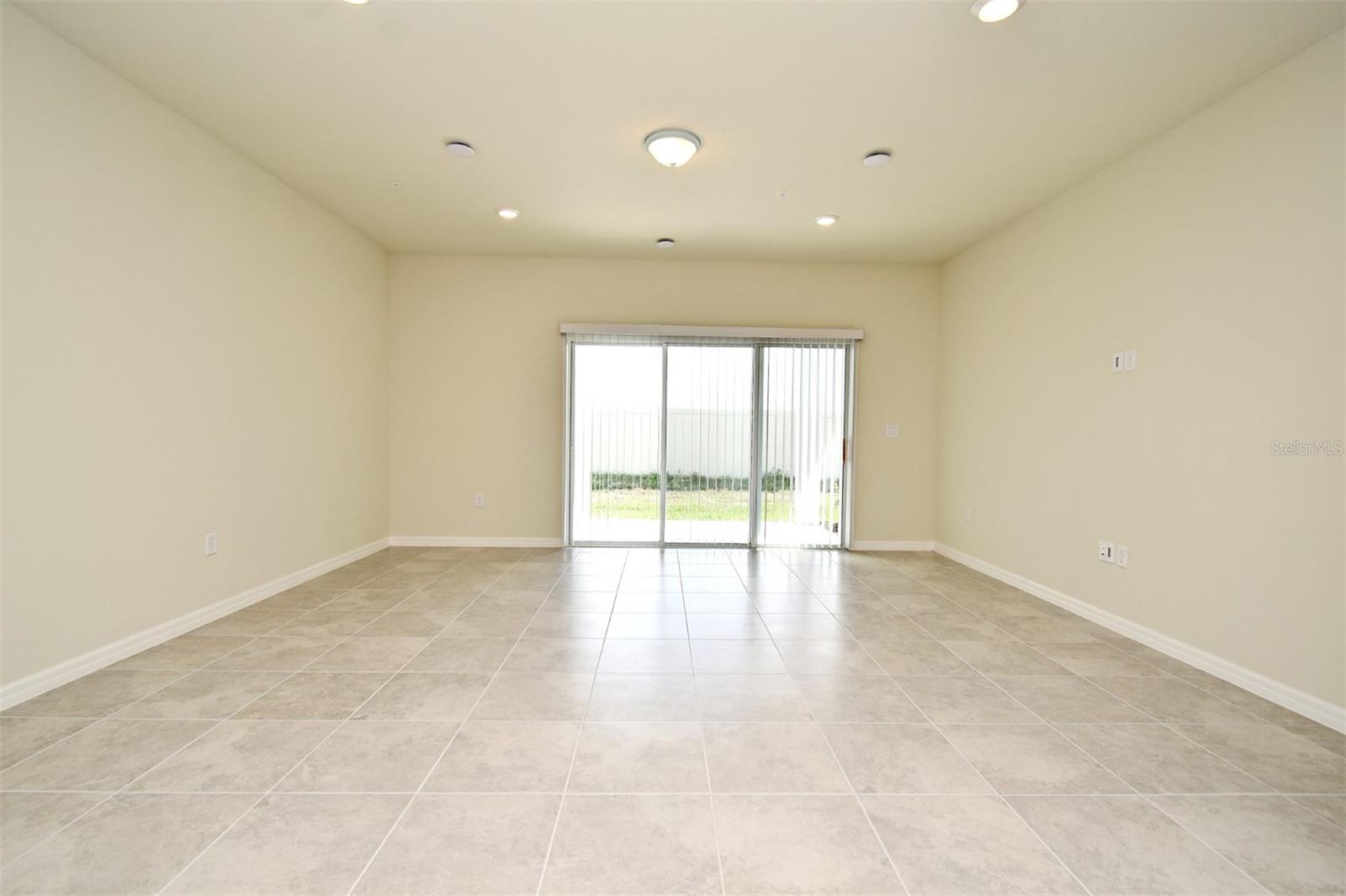 EMERALD POINTE AT BERYL LANDING - Residential Lease