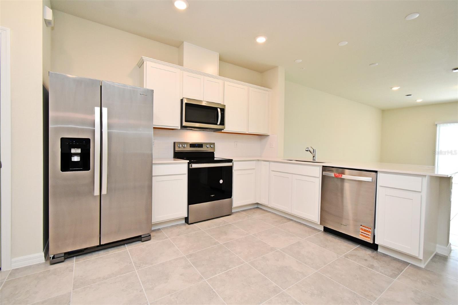 EMERALD POINTE AT BERYL LANDING - Residential Lease