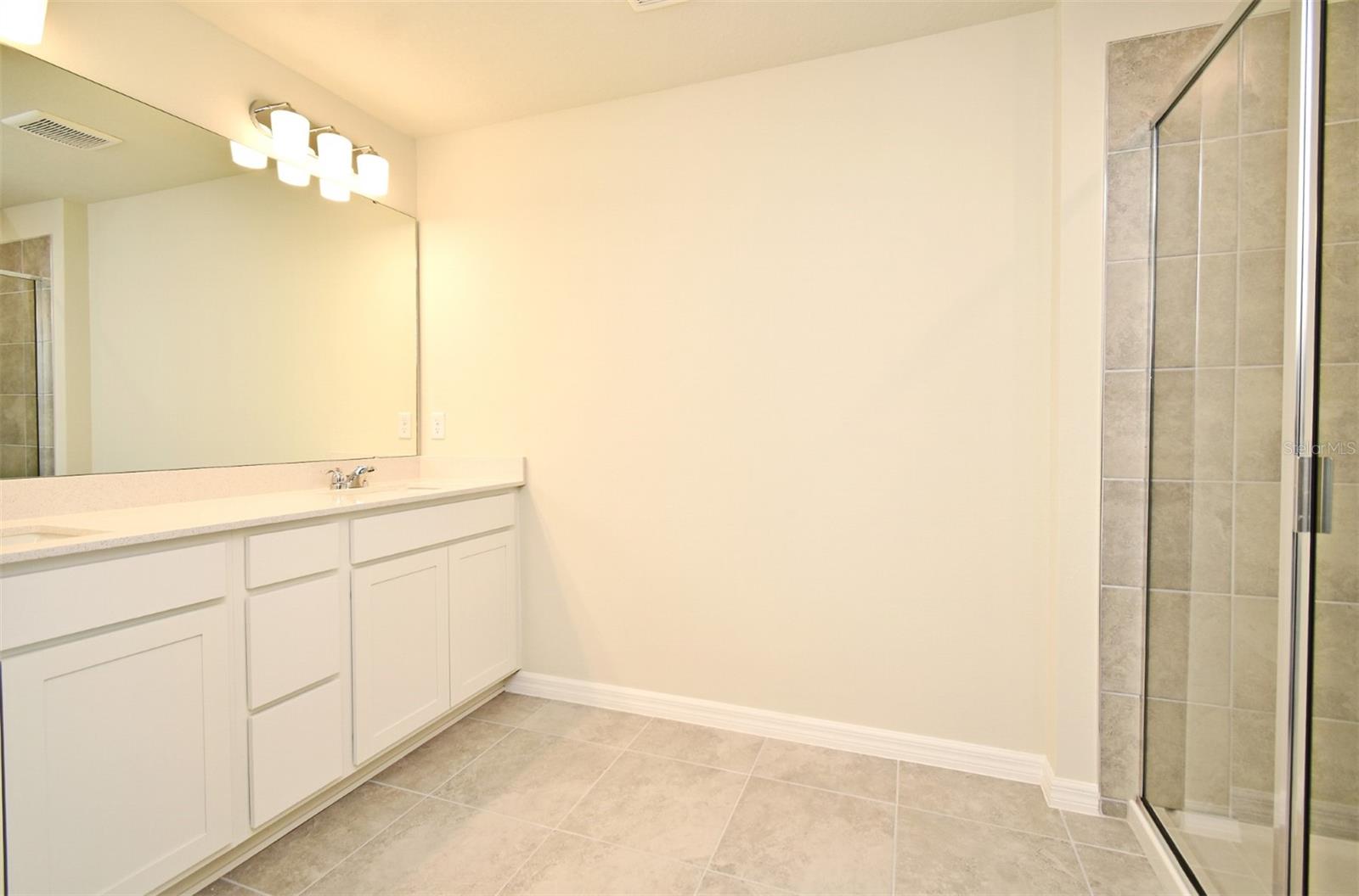 EMERALD POINTE AT BERYL LANDING - Residential Lease