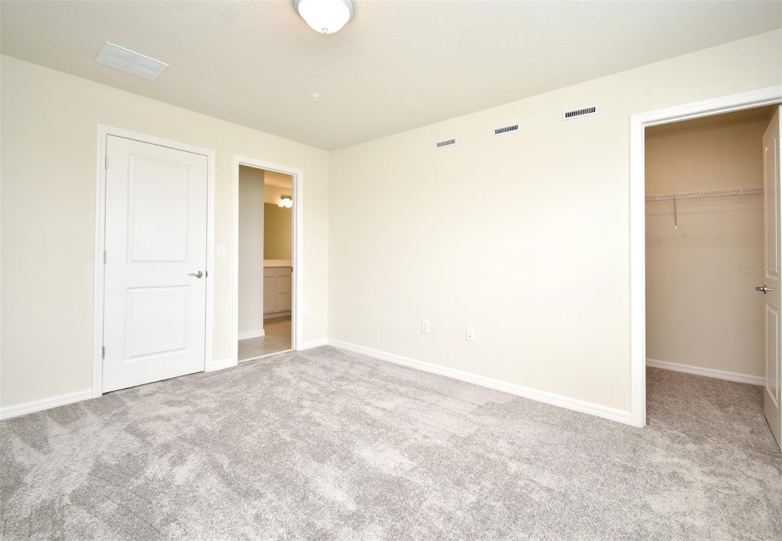 EMERALD POINTE AT BERYL LANDING - Residential Lease