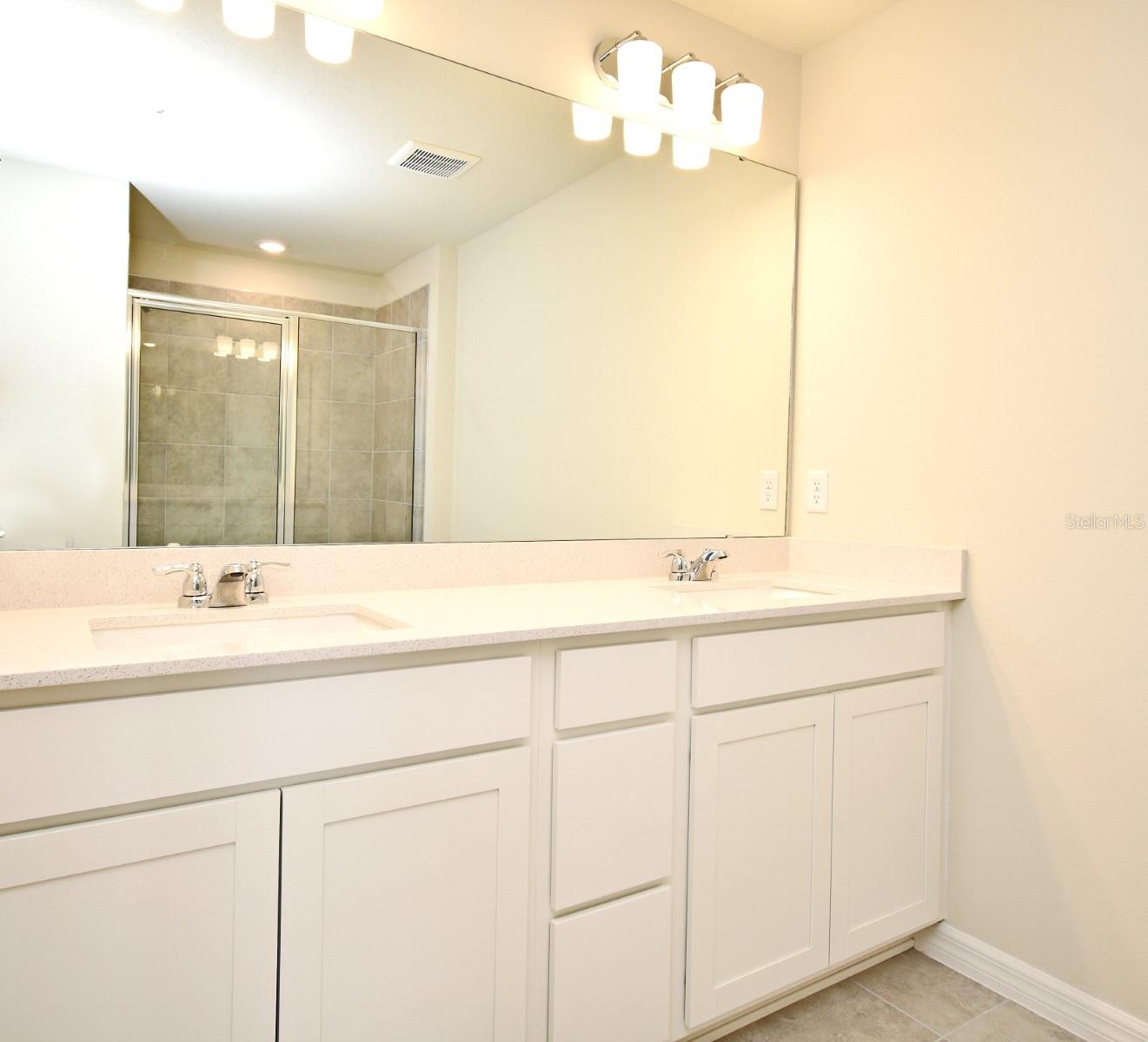 EMERALD POINTE AT BERYL LANDING - Residential Lease