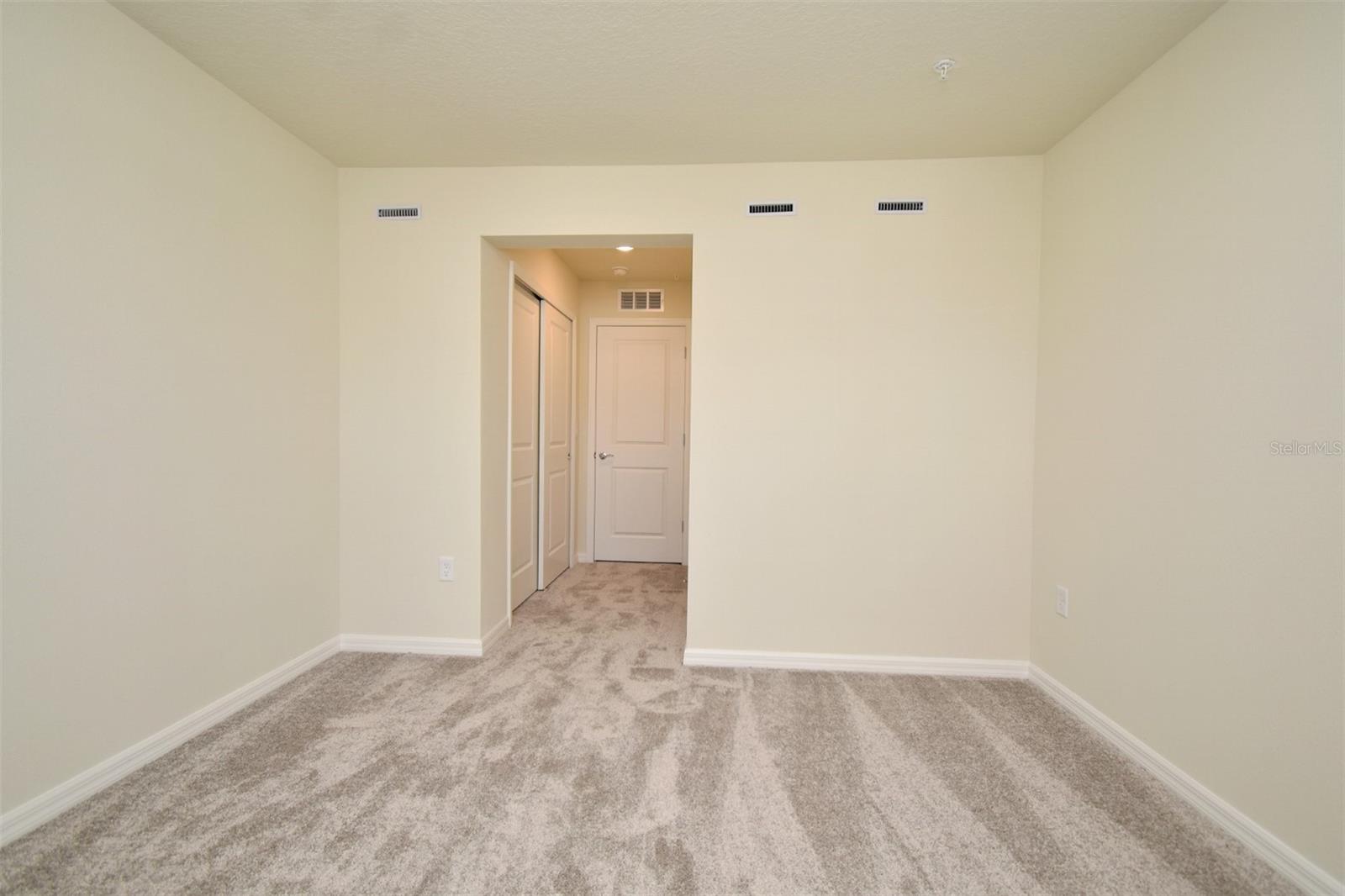 EMERALD POINTE AT BERYL LANDING - Residential Lease