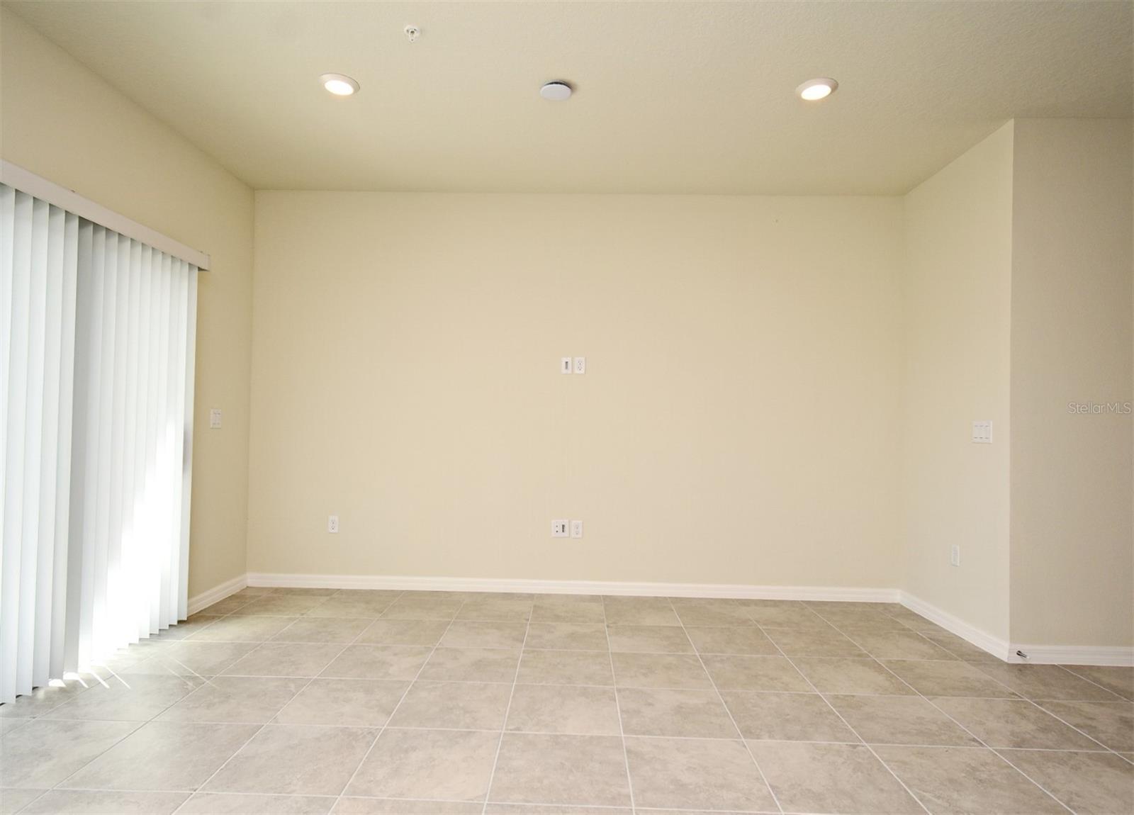 EMERALD POINTE AT BERYL LANDING - Residential Lease