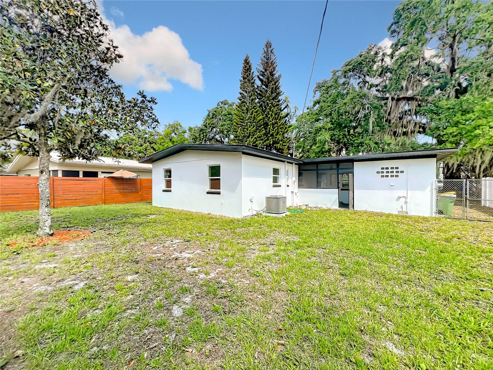 KARNAS PARK - Residential