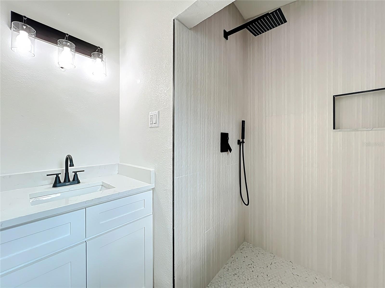 KARNAS PARK - Residential