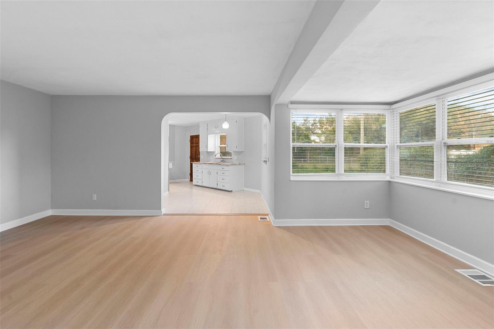 FAIRVIEW SHORES - Residential Income