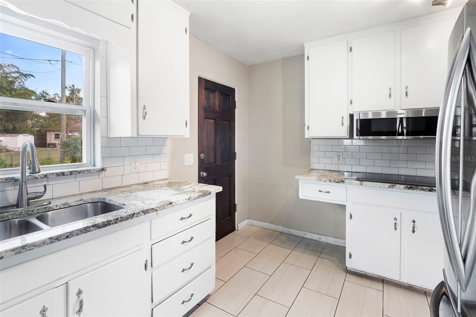 FAIRVIEW SHORES - Residential Income