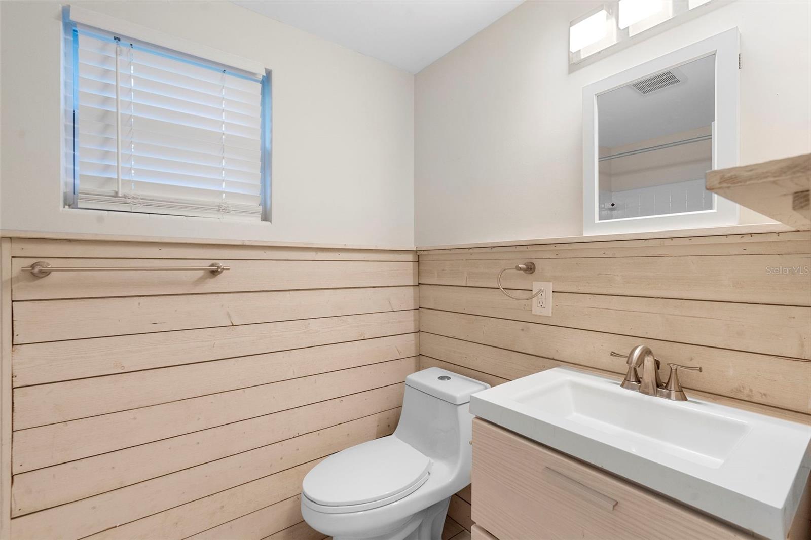 FAIRVIEW SHORES - Residential Income