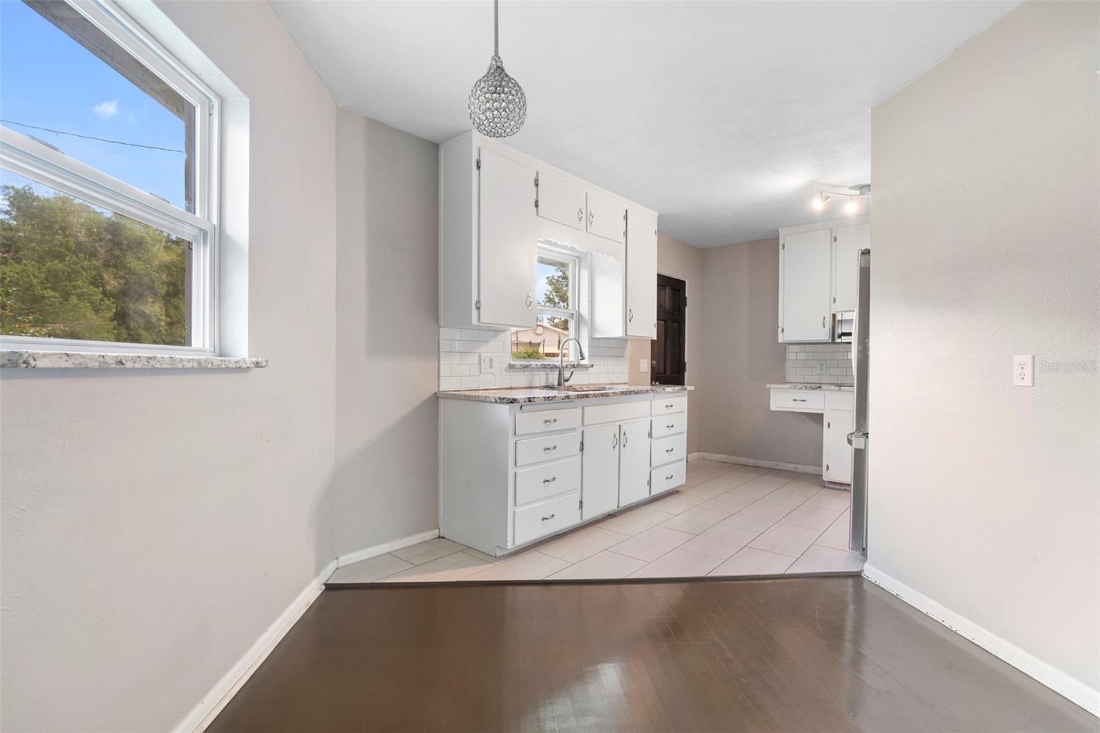 FAIRVIEW SHORES - Residential Income