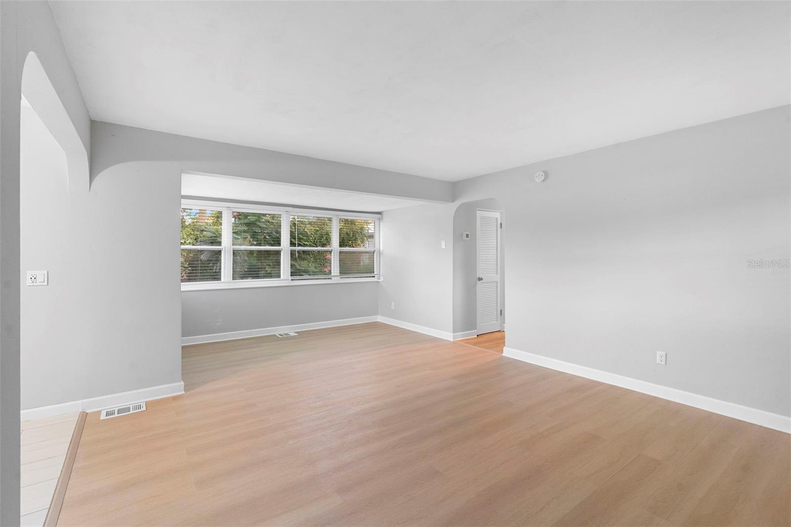 FAIRVIEW SHORES - Residential Income