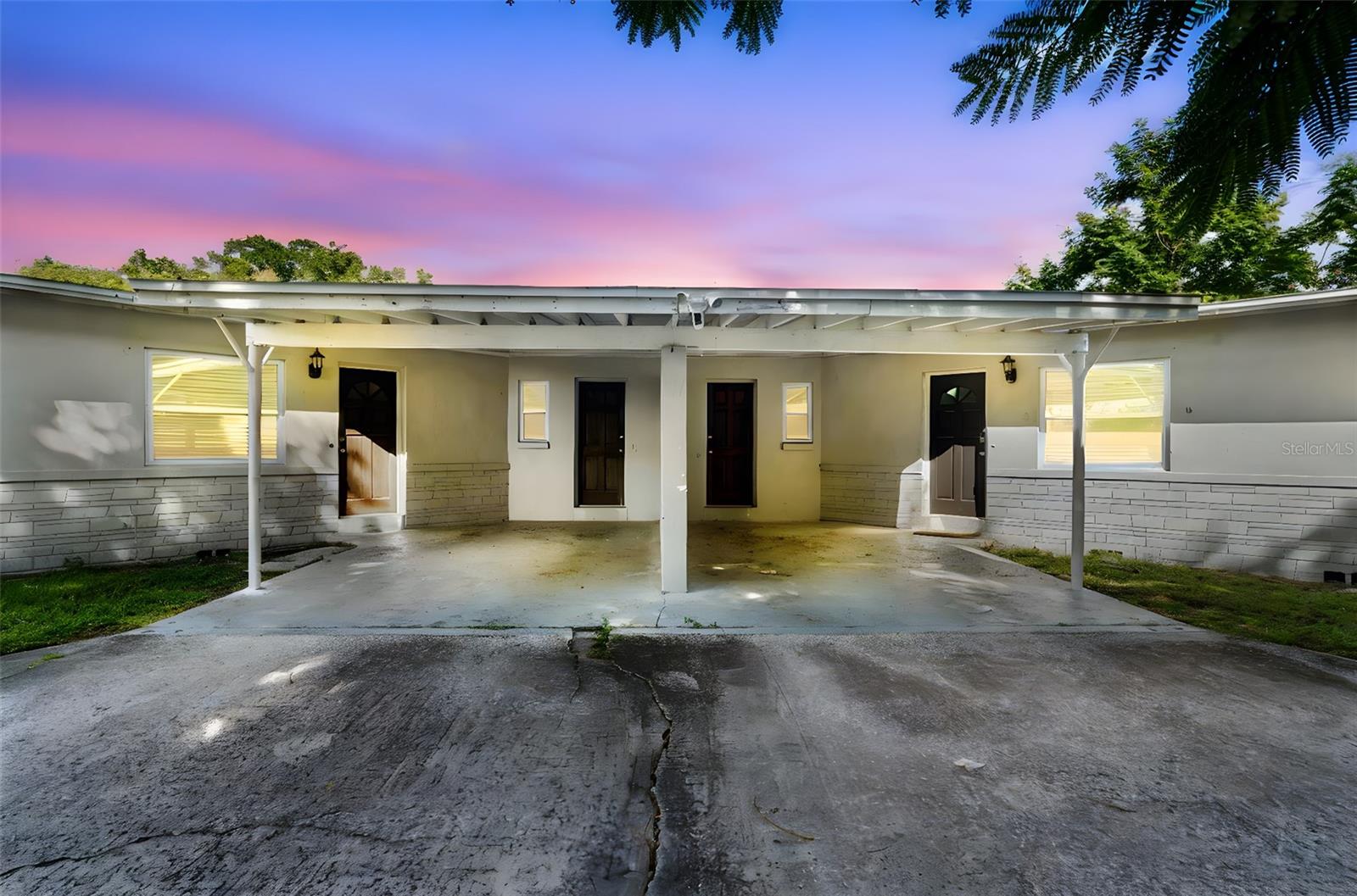 **SELLER FINANCING 4.99%** Beautifully remodeled duplex in the heart of Orlando. Each side features 2 bedrooms and 2 bathrooms, making it ideal for investors or owner-occupants looking for rental income. Both units have been thoughtfully updated with new granite countertops, tile, finished floors, interior doors, windows, ceiling fans, and water heaters. Additional upgrades include new AC supply vents and lines, a brand-new AC unit for the right-side unit, and an 11-year-old system on the left side. Each unit enjoys a fully fenced backyard, providing privacy and outdoor space for tenants or owners.
This property is move-in ready and low-maintenance, offering solid returns and long-term value in a prime Central Florida location. Whether you’re expanding your portfolio or starting your investment journey, this duplex is a smart choice.