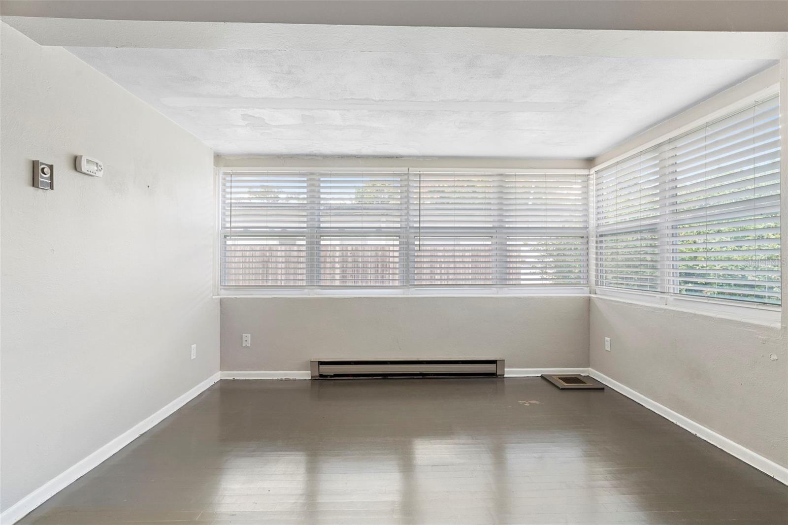 FAIRVIEW SHORES - Residential Income