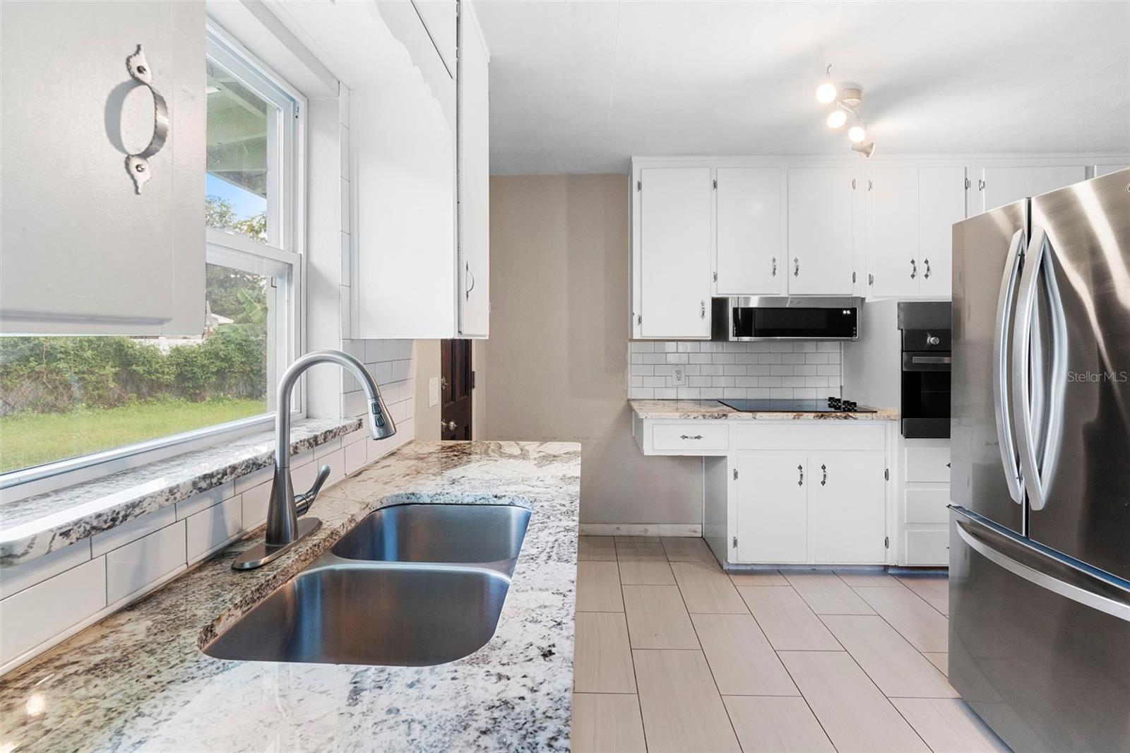 FAIRVIEW SHORES - Residential Income