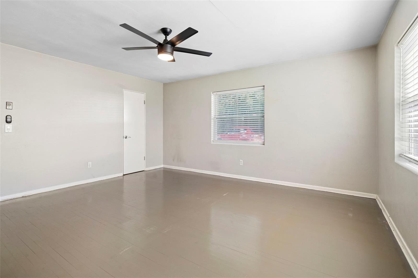 FAIRVIEW SHORES - Residential Income