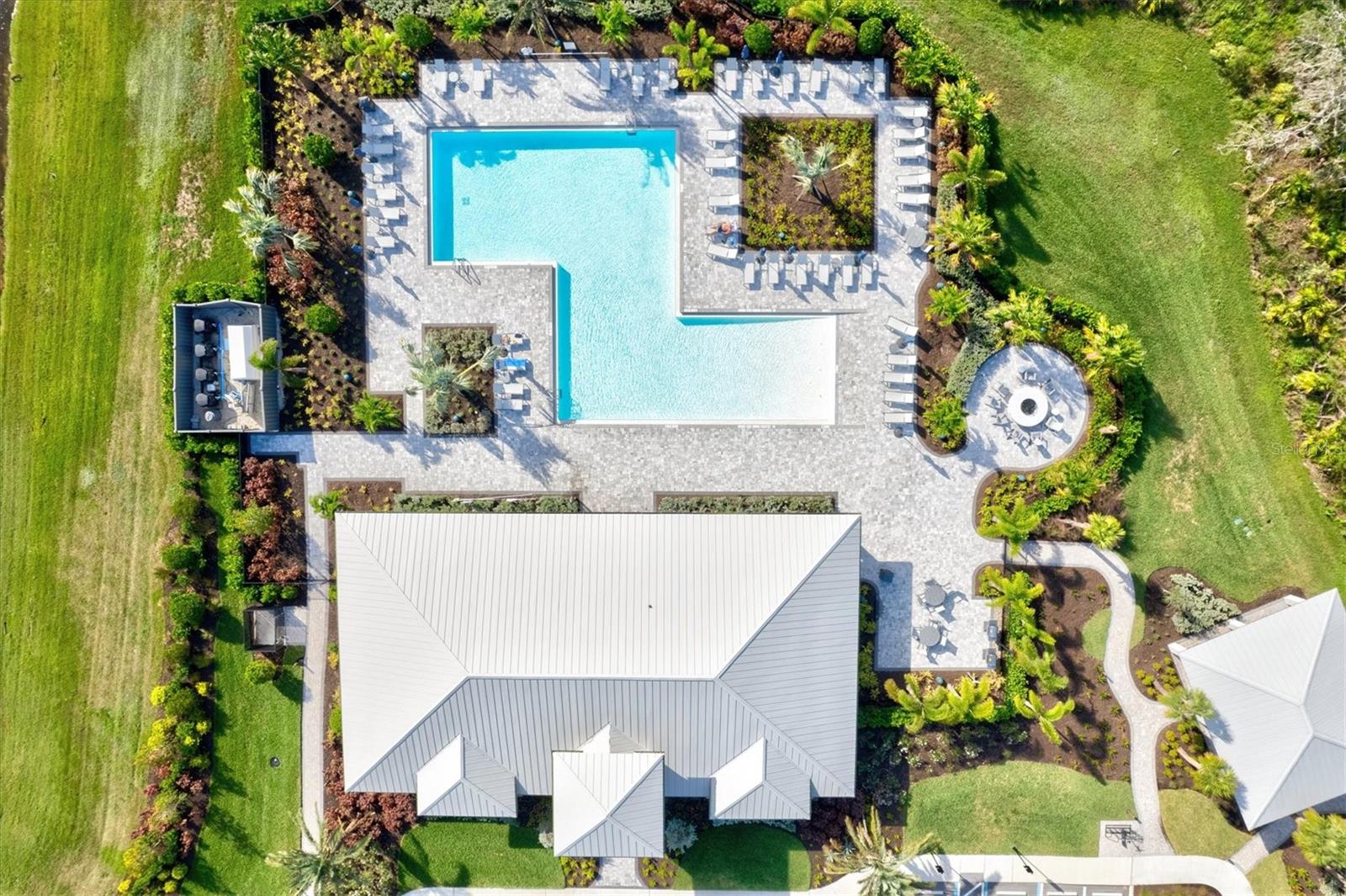 SAPPHIRE POINT PH I & II SUBPH 1A, 1B, 1 - Residential Lease