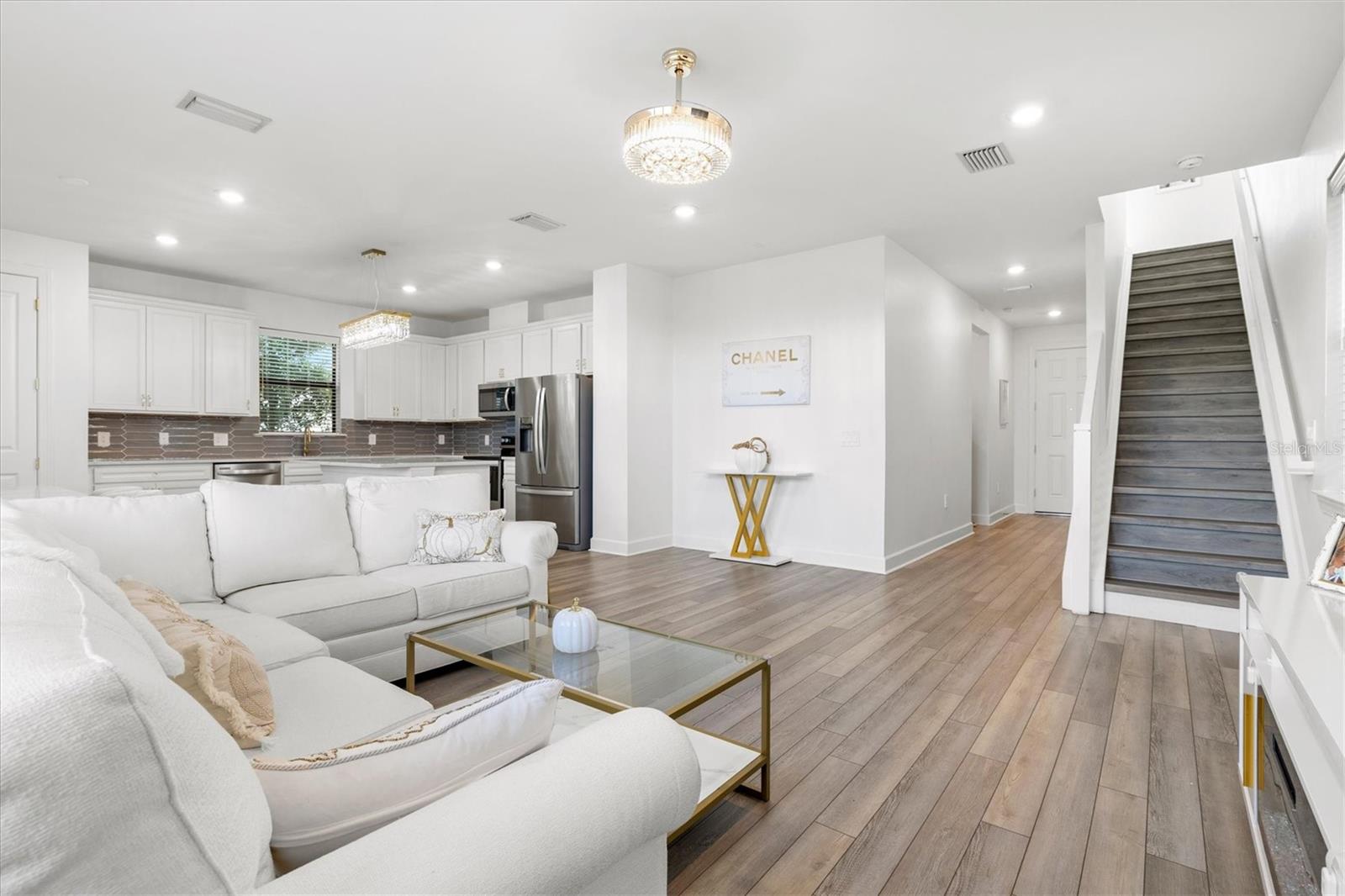 SAPPHIRE POINT PH I & II SUBPH 1A, 1B, 1 - Residential Lease