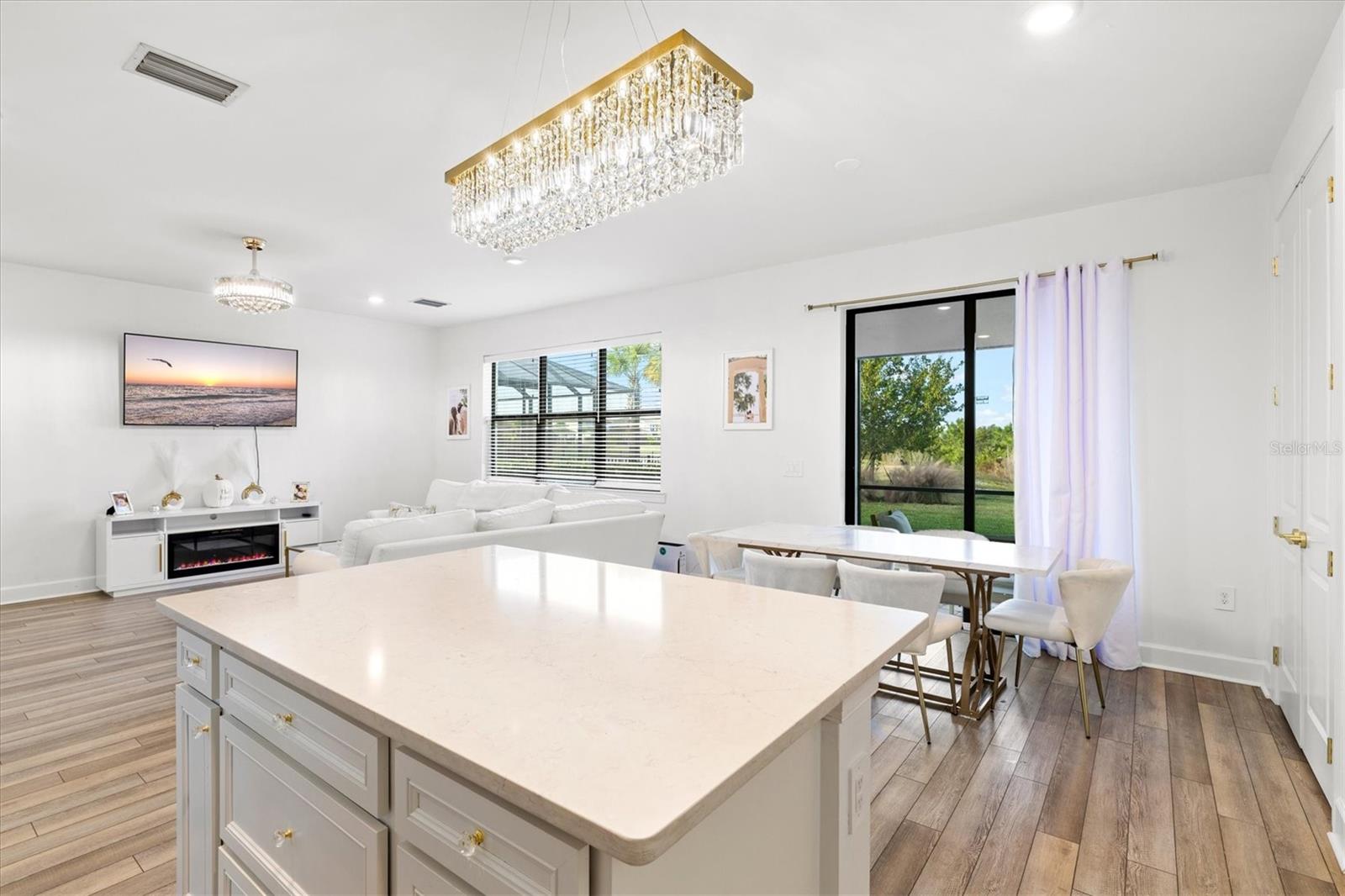 SAPPHIRE POINT PH I & II SUBPH 1A, 1B, 1 - Residential Lease