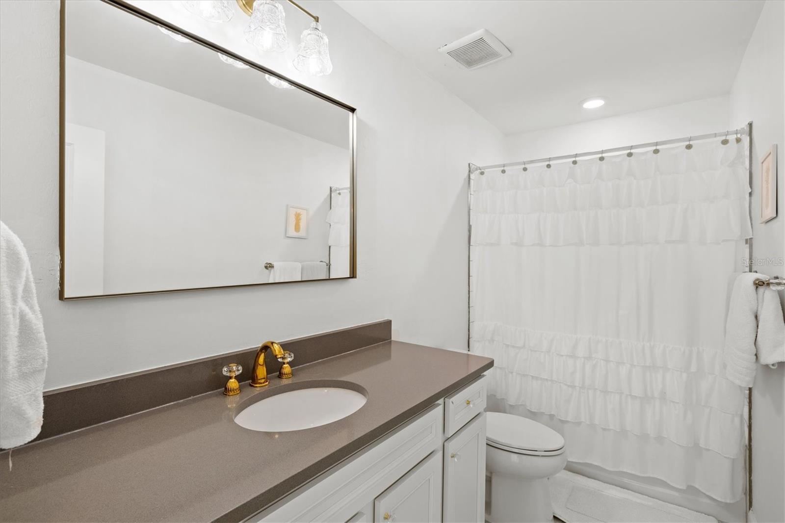 SAPPHIRE POINT PH I & II SUBPH 1A, 1B, 1 - Residential Lease