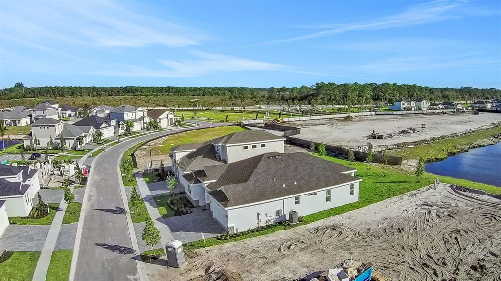 Photo of 10693 NW Suncrest Loop, Port Saint Lucie, FL 34987 (MLS # G5111278)