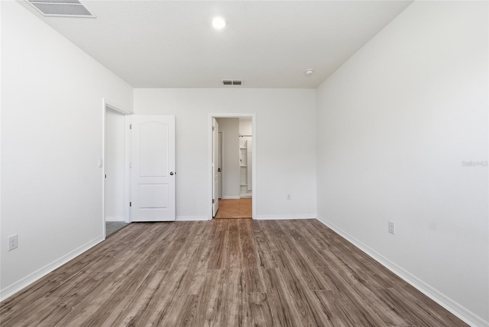BRIDLE PATH - Residential
