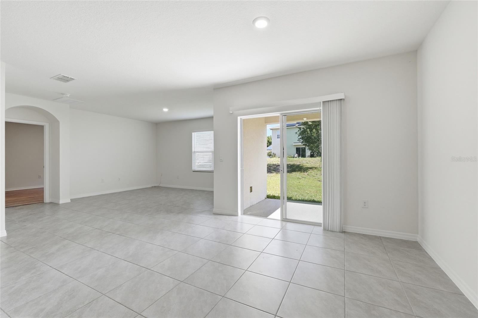 BRIDLE PATH - Residential