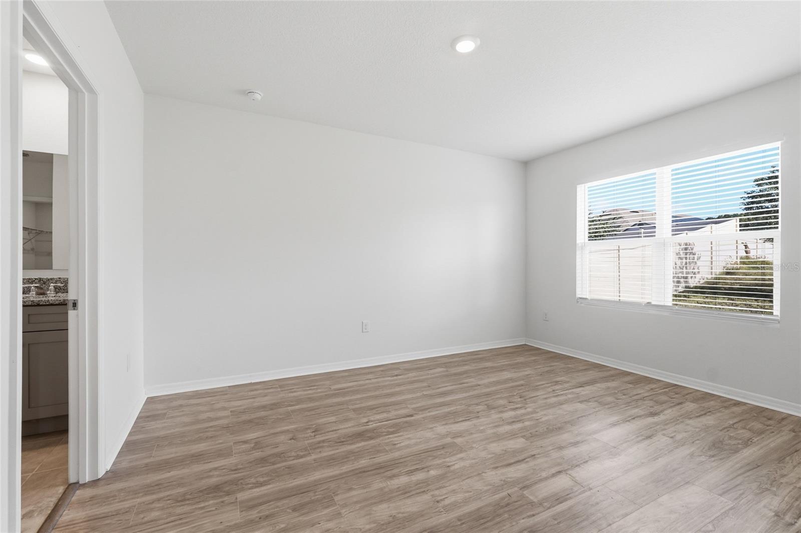 BRIDLE PATH - Residential