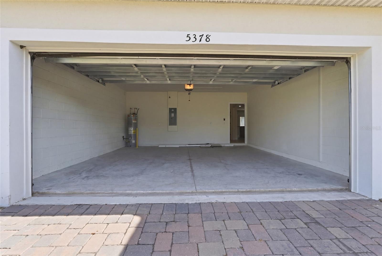 BRIDLE PATH - Residential