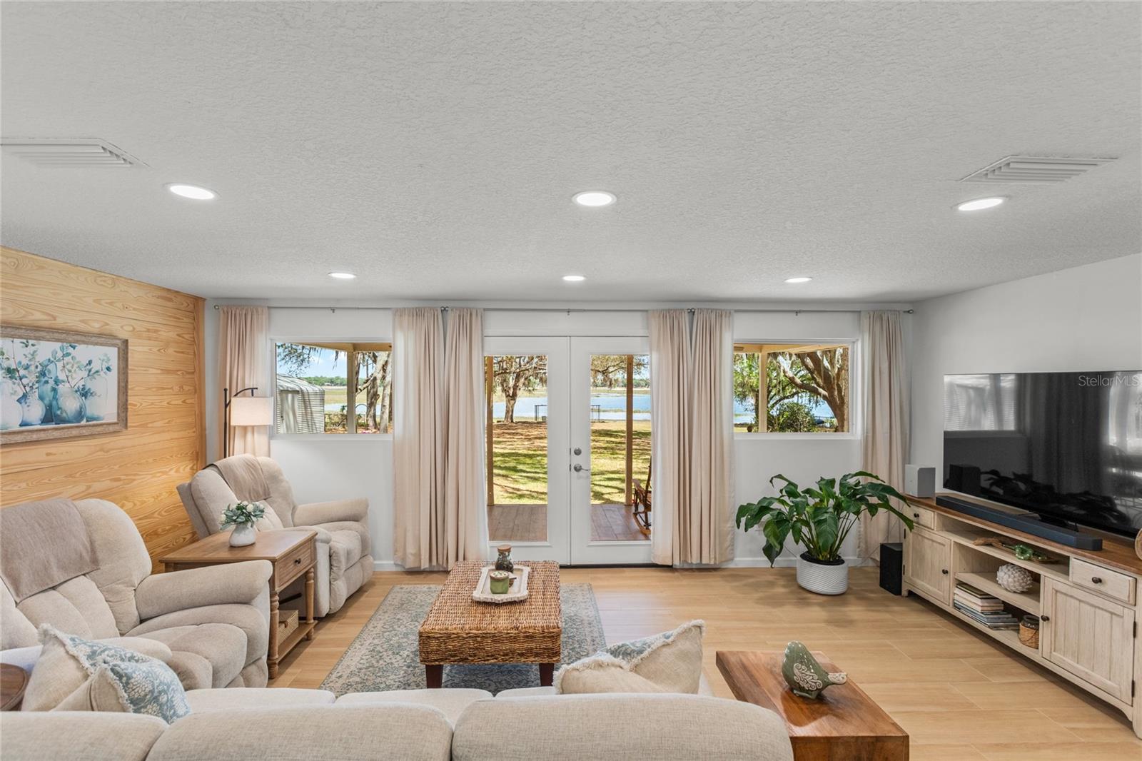 MCKAYS - Residential