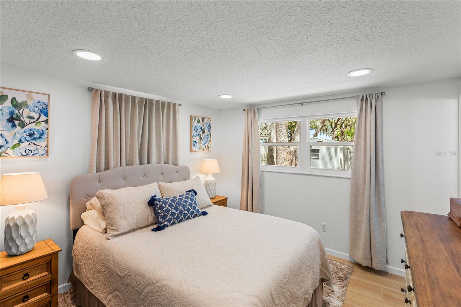 MCKAYS - Residential