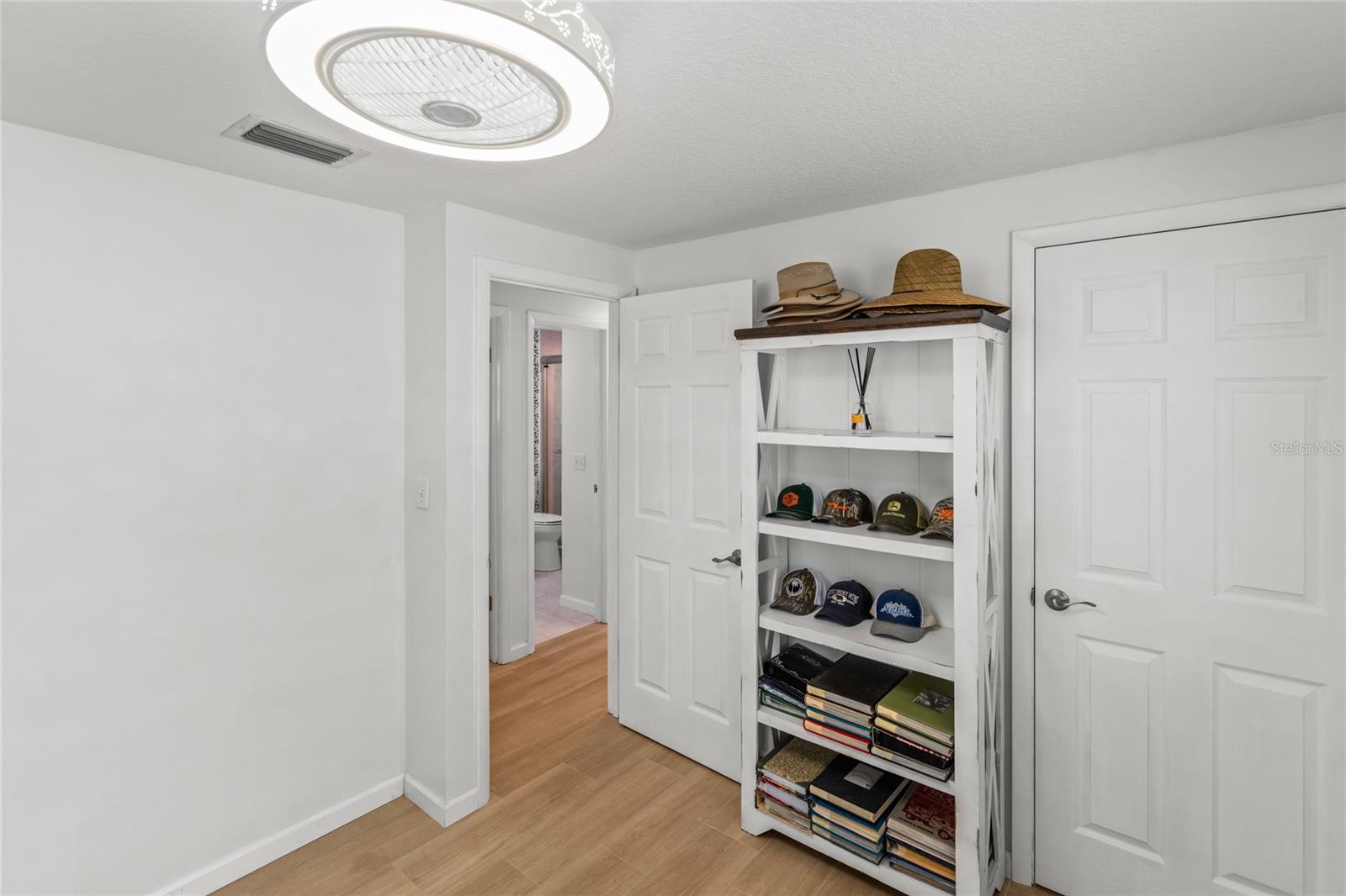 MCKAYS - Residential