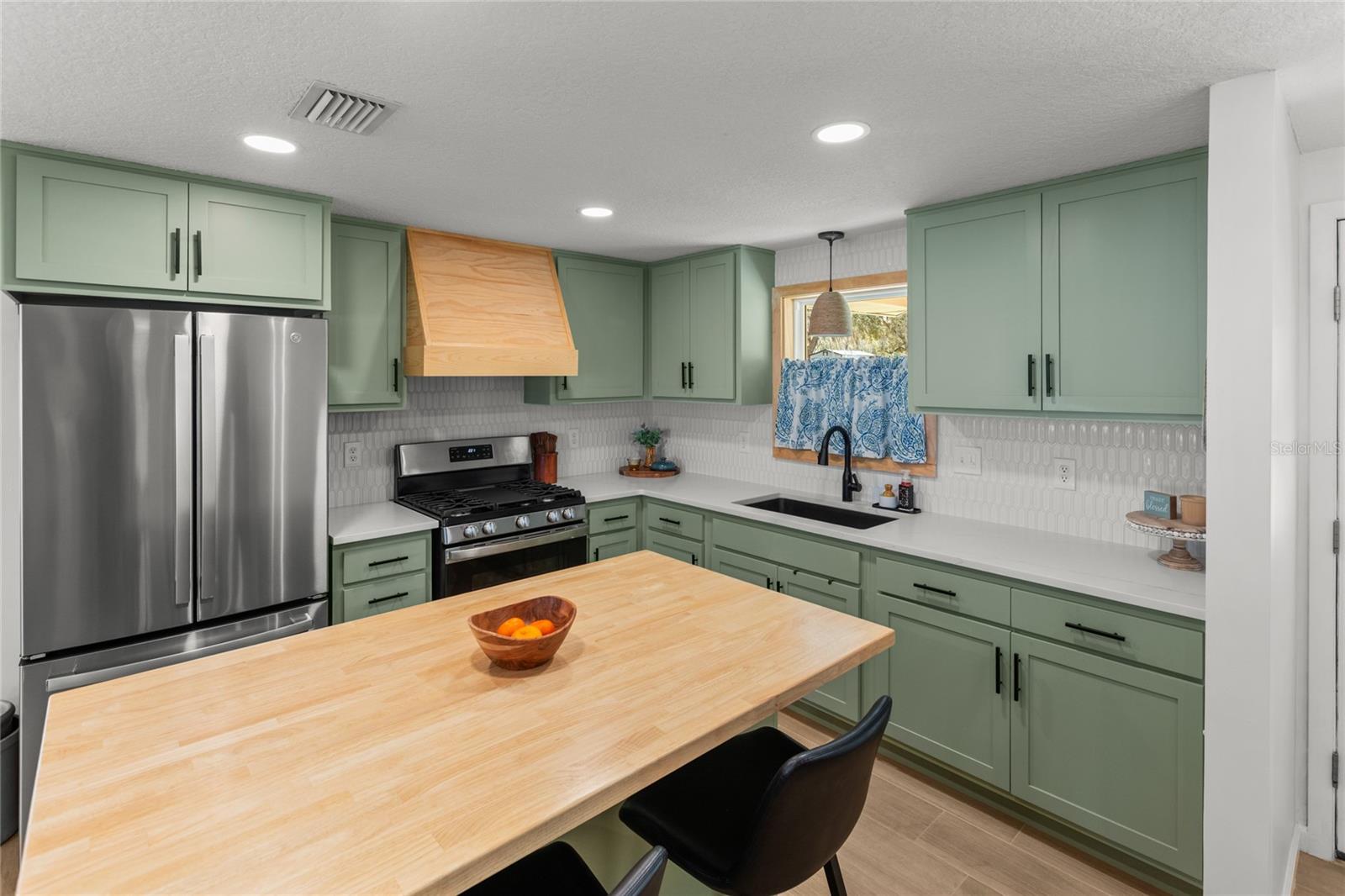 MCKAYS - Residential